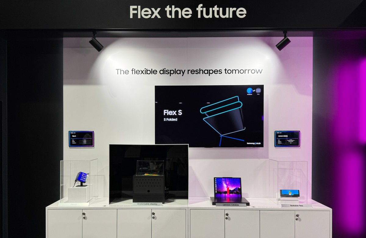Samsung showcases a VR headset screen with 20,000 nits brightness along with other display tech