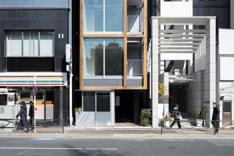 Yushima Building / Tenhachi Architect & Interior Design  - Exterior Photography, Glass, Balcony