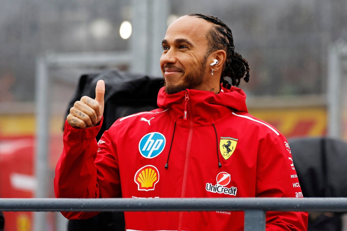 Brad Pitt's text to Lewis Hamilton revealed after Intense "F1" movie test drive