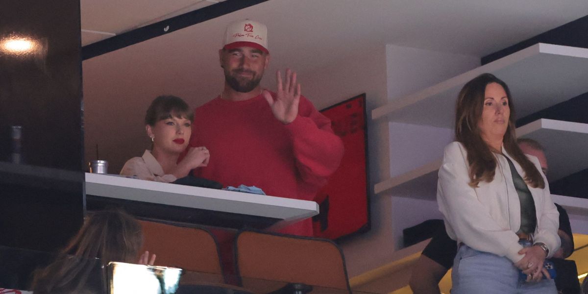 Taylor Swift sends fans into a frenzy with four-word message amid Travis Kelce 'secret marriage'