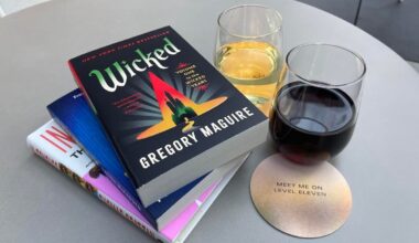 Stay, Read, Drink! This Top Times Square Hotel Offers Books And Sips