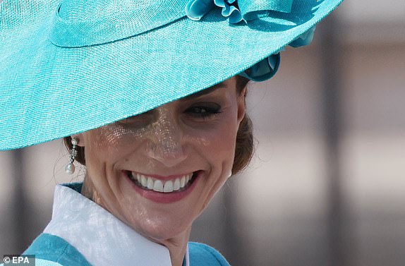 epa12174790 Britain's Catherine, Princess of Wales rides in a carriage during the Trooping the Colour ceremony in London, Britain, 14 June 2025. The King's birthday parade, traditionally known as Trooping the Colour, is a ceremonial military parade to celebrate the official birthday of the British sovereign.  EPA/NEIL HALL