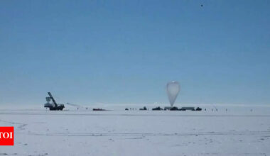 Strange radio waves detected beneath Antarctica's ice, scientists still searching for the source |