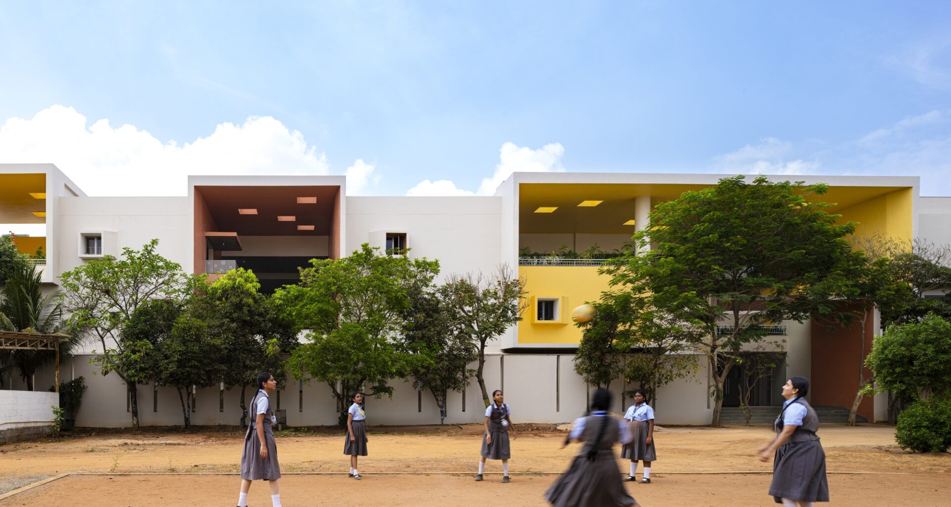 Rainbow International School / Spacefiction studio