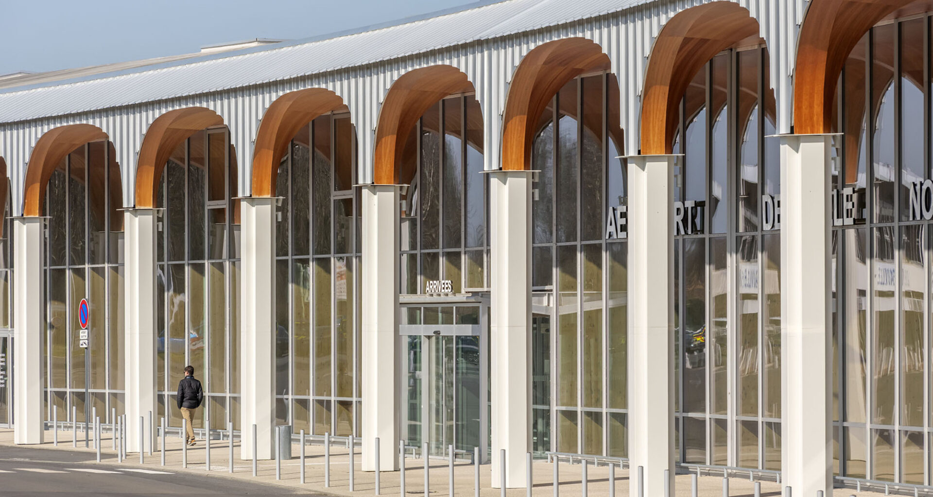 Deauville Terminal Saint-Gatien-des-Bois / Ferrier Marchetti Studio