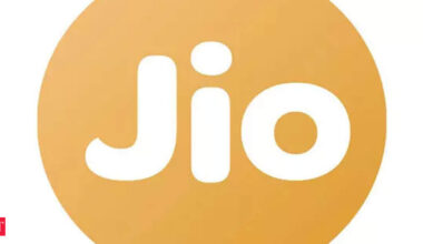 Jio breaks ranks with peers over 6 GHz waves for WiFi