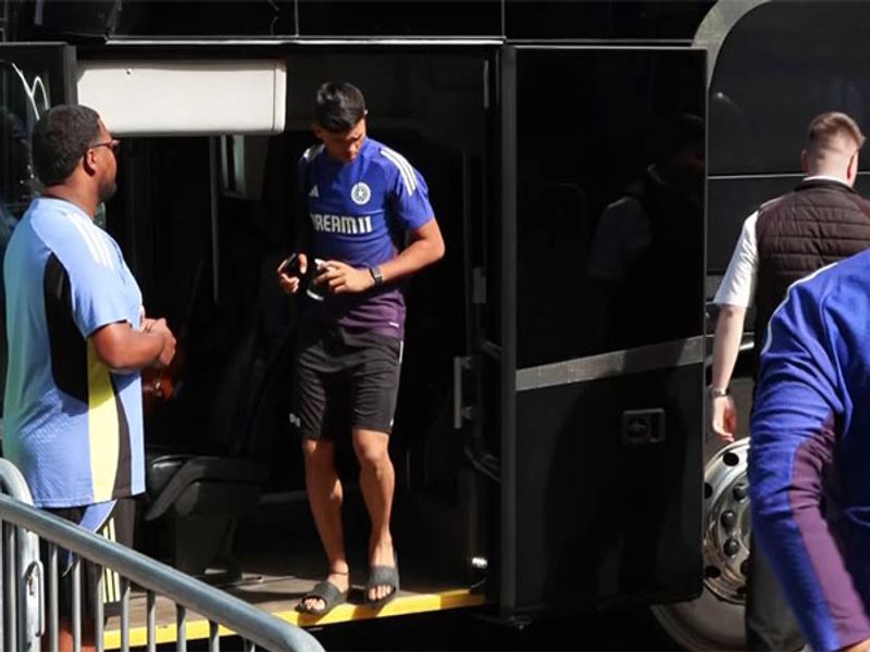 Team India, England arrive at Headingley, Leeds ahead of Day 2 of first Test