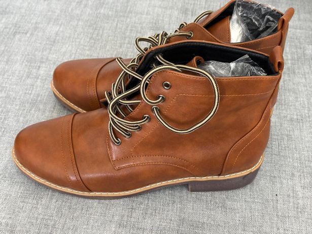 Ian received the brown shoes weeks later - and they were not as described