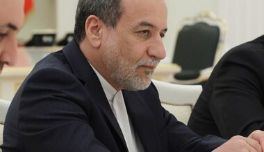 epa12037070 Iranian Foreign Minister Seyed Abbas Araghchi (C) and Iranian Ambassador to Russia Kazem Jalali (R) attend a meeting with Russian President Vladimir Putin at the Kremlin in Moscow, Russia, 17 April 2025. Seyed Abbas Araghchi is on a two days working visit to Moscow.  EPA/GAVRIIL GRIGOROV / SPUTNIK / KREMLIN POOL MANDATORY CREDIT