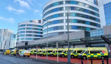 Poor quality incontinence care is contributing to NHS bed blocking crisis, experts say