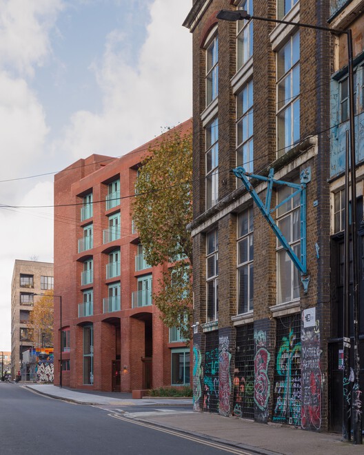 Fish Island Mix-Use Building University of Arts London / Henley Halebrown - Exterior Photography, Windows, Facade, Brick