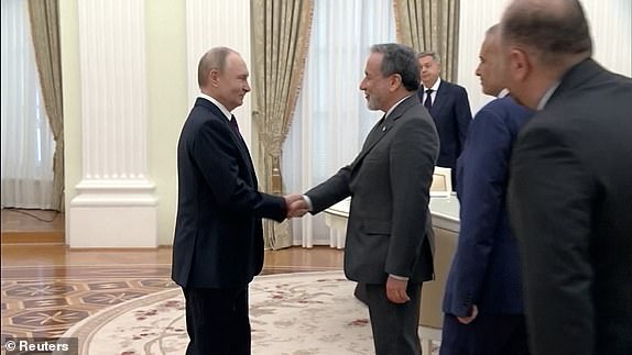 Grabs - Putin tells Iranian foreign minister in Moscow that aggression against Iran was groundless