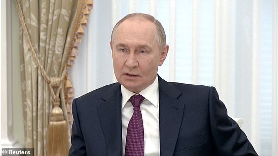 Grabs - Putin tells Iranian foreign minister in Moscow that aggression against Iran was groundless