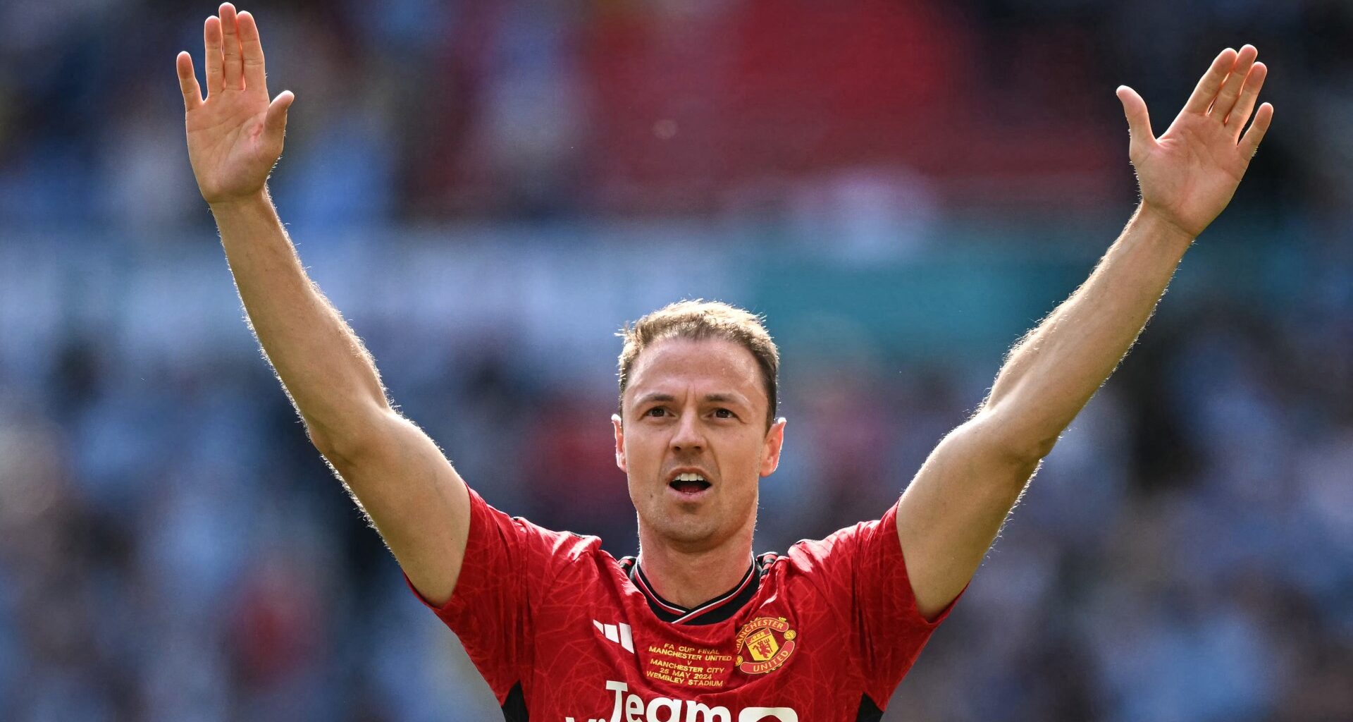 Jonny Evans to extend stay at Manchester United as he agrees new job with club