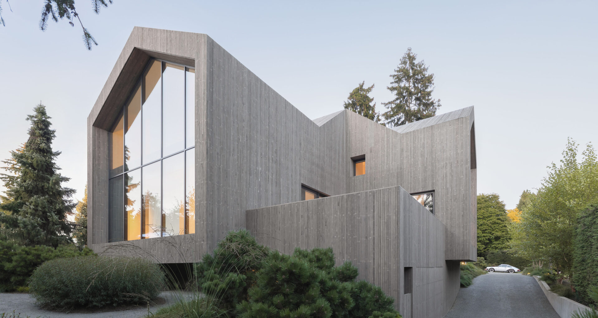 Re-folded House / Mcleod Bovell Modern Houses