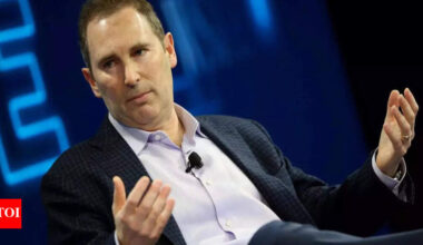 Amazon employees to CEO Andy Jassy: “Nothing more motivating on a Tuesday than...,” after he says AI will take their jobs |