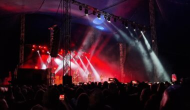Rock star battling with Parkinson's delivers powerful gig in Glasgow