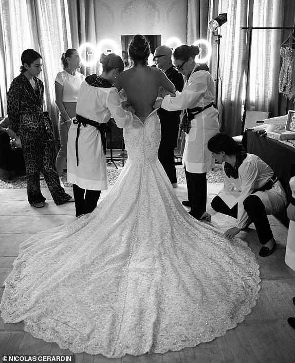 14854725 Lauren Sanchez wedding photos APPROVED BY PUBLICIST**** MUST mention Glam team and photographer - Hair @rickhenryla @opusbeauty Makeup @bylauramele Nails : @iramsheltonStyling @sweetbabyjamiePhoto @nicolasgerardin