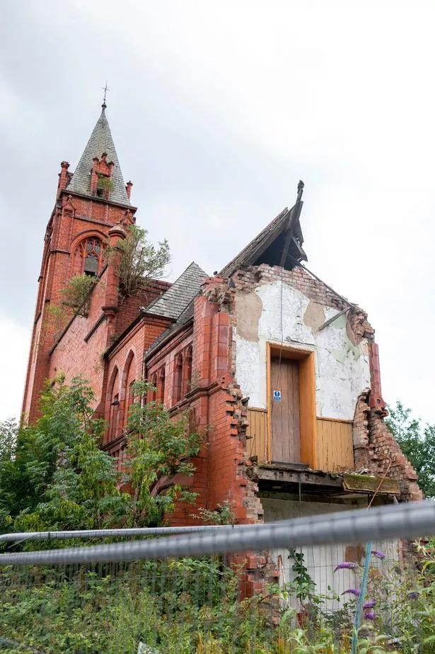 Moss Side Unitarian Free Church and Sschool in Old Trafford which is decaying badly. 