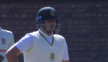 Pretorius scores a century on Test debut