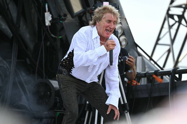 Rod Stewart put on a great show at Worthy Farm