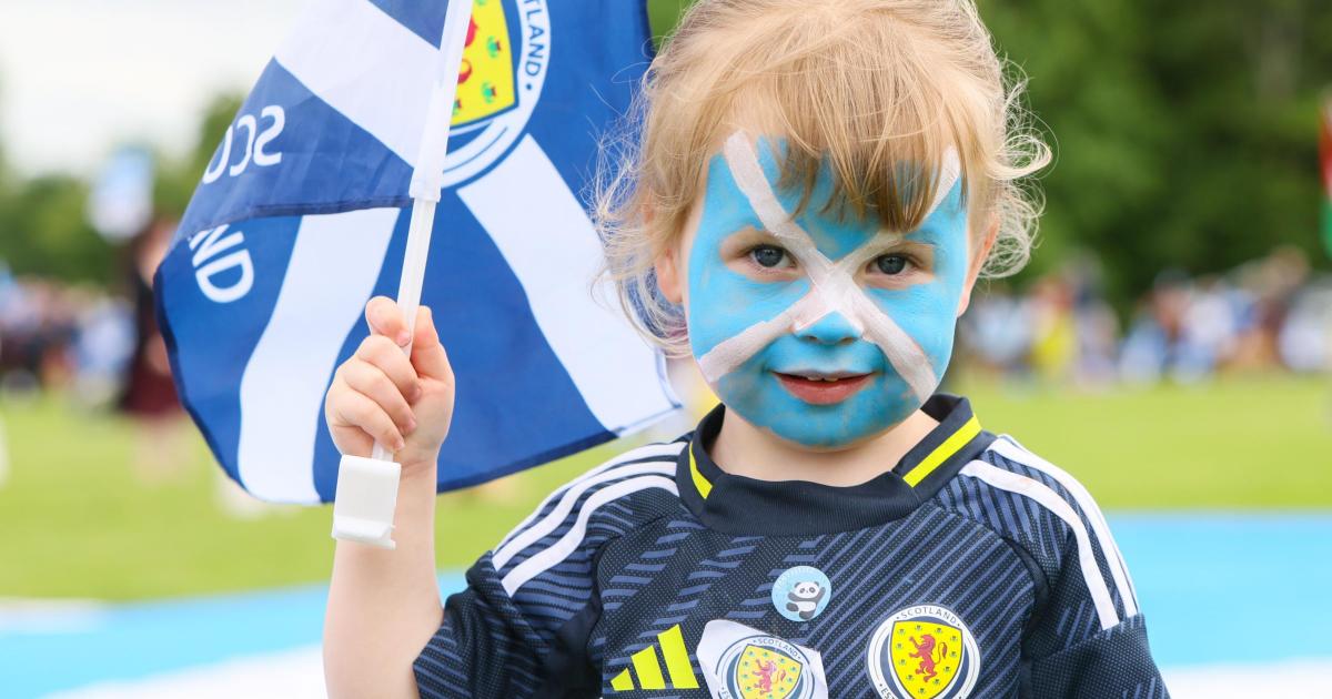 Wellbeing Report: Scots 'happier than those in England and Wales'