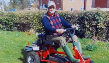 Hales and Loddon Cricket Club pays tribute to Roger Chubbock