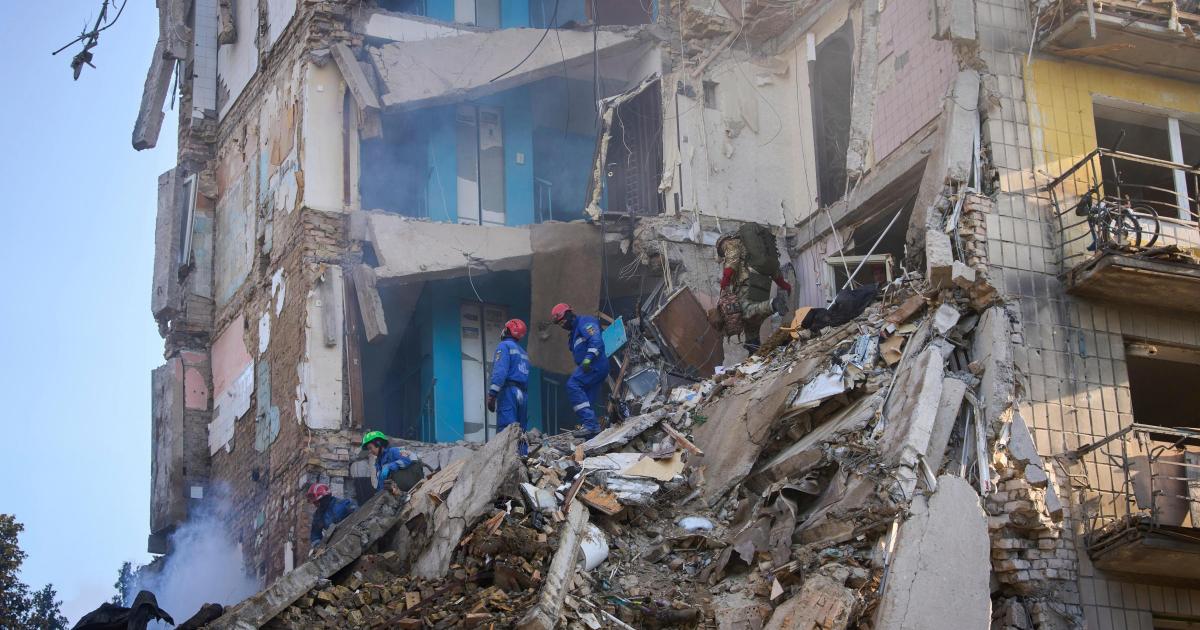 Russian missile and drone attack kills 15 and injures dozens in Ukraine