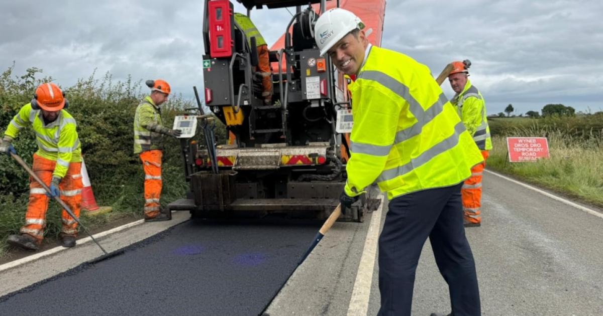 Major resurfacing scheme under way to improve roads in Wales
