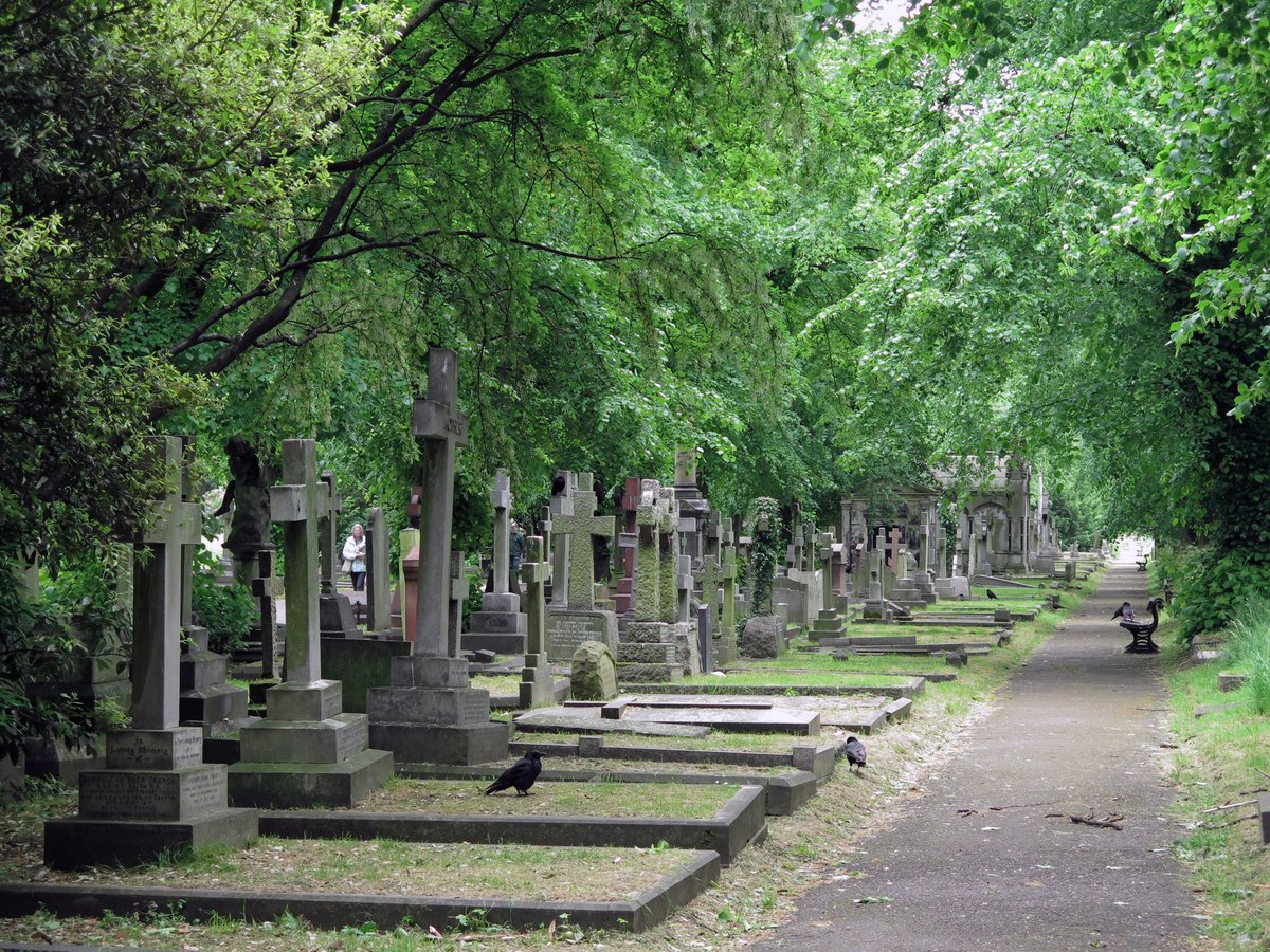 London funerals cost more than anywhere else in the UK, report finds