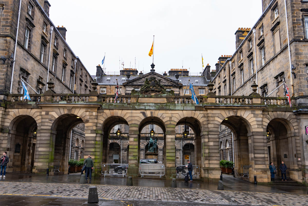Senior Edinburgh councillors back giving themselves a pay hike