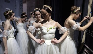Ballet helps fight war fatigue in Ukraine’s front-line Kharkiv city | Russia-Ukraine war