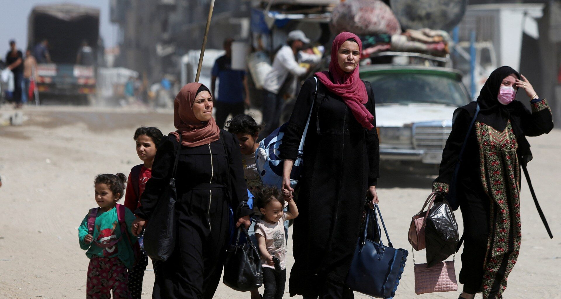 US vetoes UNSC ceasefire resolution as death, starvation consume Gaza | United Nations News