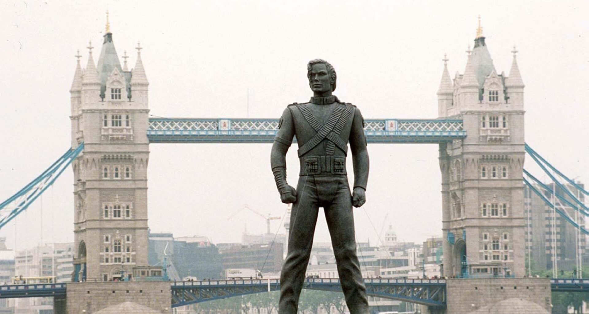 30 years later, where are Michael Jackson's giant 'HIStory' statues now?