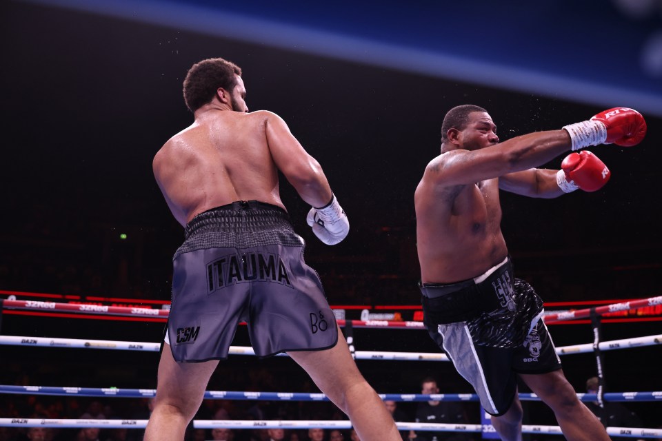 Itauma knocked out 21-1 American Mike Balogun in Glasgow last month