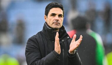 Huge Chelsea hijack boost as agent 'back' for talks amid 'push' for £10m PL transfer