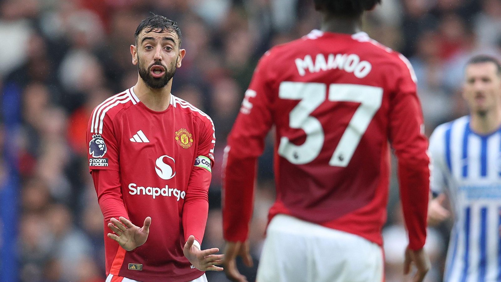 £70m Bruno Fernandes replacement 'lined up' as Amorim makes Mainoo vow