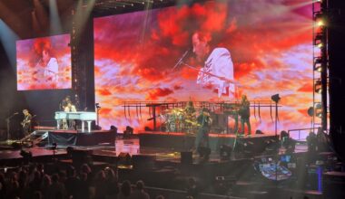 Lionel Richie on stage in Birmingham