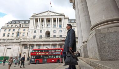 BoE risks repeat of Brexit pessimism as growth signals diverge