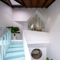 NHÀ QUANH SÂN House / AD+studio - Interior Photography, Stairs, Glass, Handrail