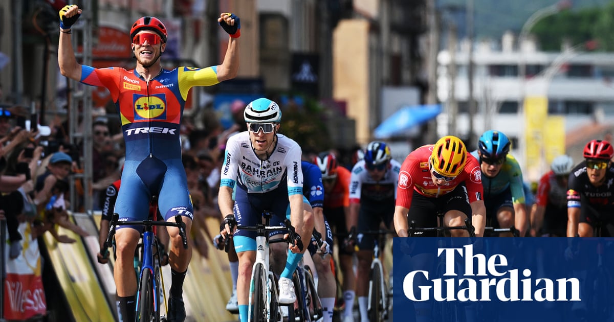 Jonathan Milan surges to stage win in Critérium du Dauphiné and snatches lead from Pogacar | Cycling