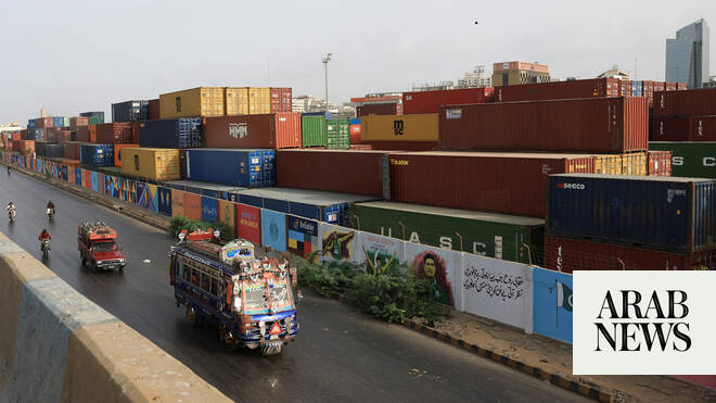 Pakistan tops global emerging market rankings in sovereign risk improvement — Bloomberg Intelligence