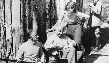 A fascinating letter by Albert Einstein revealing how he was enjoying the 'enviable solitude' of Norfolk while in hiding from the Nazis has emerged 92 years on. The physicist stayed in a cabin as the guest of Conservative MP Oliver Lampson. Above: Einstein outside the cabin with Locker-Lampson and an armed guard