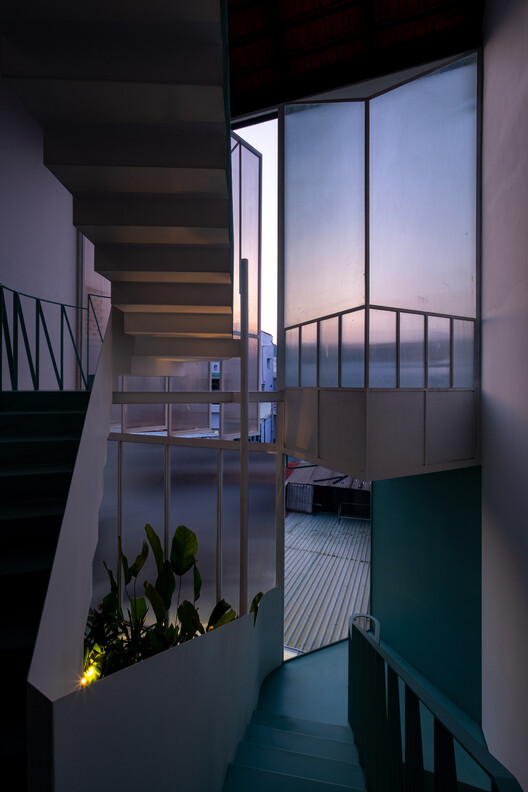 NHÀ QUANH SÂN House / AD+studio - Image 21 of 22