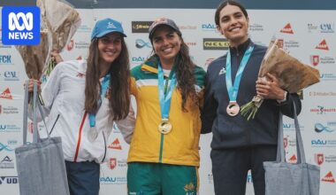 Jess Fox wins women's canoe final at World Cup event in France