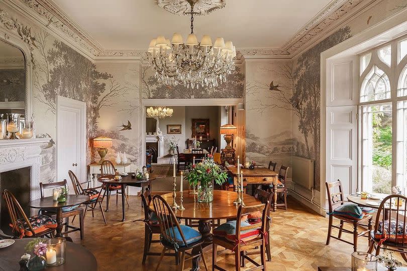 Rhosyn restaurant at Penally Abbey Hotel