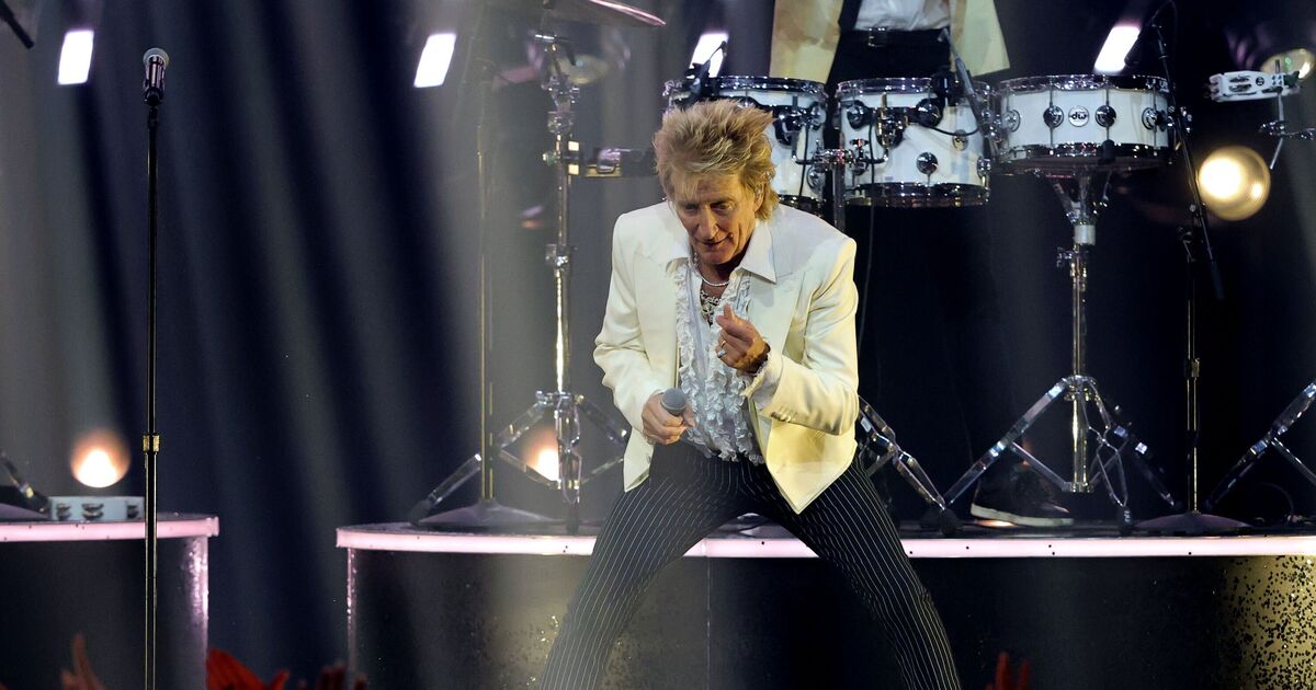 Rod Stewart sparks concern as he issues worrying announcement | Celebrity News | Showbiz & TV
