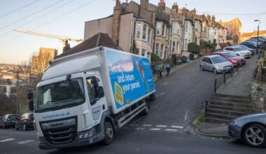 The UK city with Britain's steepest street where cars risk rolling away | UK | News
