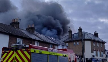 London fire latest as residents are told 'keep doors and windows shut' | UK | News