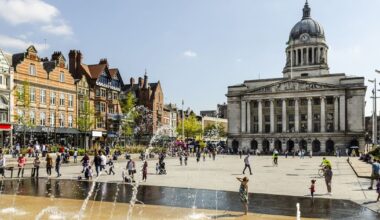 The beautiful UK city with secret caves and 'England's oldest pub' | UK | News